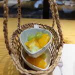 別邸 山風木 - お持たせのフルーツ