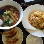 六華園 - ランチセット900円(ラーメン、チャーハン、餃子)