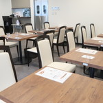 ラ・サンテ249 - テーブル席