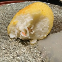 日本料理 晴山 - ◎タラバカニ・クリームコロッケ　玉ねぎソース