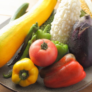 季節が旬の食材や「地元」の食材を使ったイタリアン料理を堪能