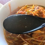 中華料理 萬盛 - ネギラーメンのスープ