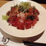 炭焼創作割烹 旬 - 三重県産本マグロ漬け丼９８０円（税込）