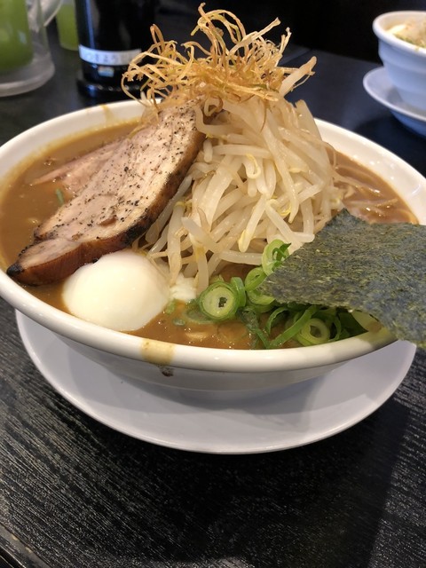 移転】らーめん門蔵 四日市インター店 （ラーメンカドクラ） - 高角