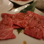 和牛焼肉食べ放題　肉屋の台所 - 松阪牛（ロース）多分