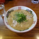 長浜ラーメン鷹 - ラーメン 650円 バリカタ