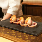 鮨 尚充 - 赤貝とヴィトン