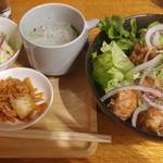 ジュジュハウス ハナ - からあげ丼