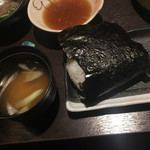 Koromo - おにぎり(シャケ)と味噌汁
