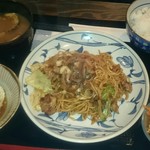 福籠 - 焼きそば定食(税込750円)