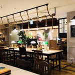 ＆ecle le bistro - フォトジェニックな店内！