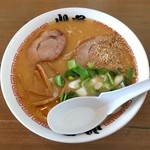 ら～めん山家 - 手もみ麺のとんこつ（※500円）