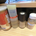 横横家 - 卓上調味料②