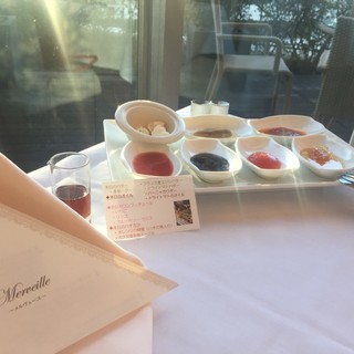 カフェアロンジ_1