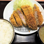 とんかつ 坂井精肉店 - 肉厚ロースかつ定食＋メンチかつ