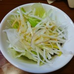 天三 - 胡麻ドレのシャキシャキサラダ