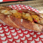 グリドン - 2018年1月：ローストチキンカレーサンド(\700)