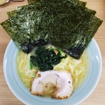 たかし屋  - ラーメン680円麺硬め。海苔増し100円。