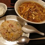 Toukai Saikan - ねぎラーメン+半チャーハン　￥800(2011年5月)