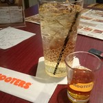 HOOTERS - 