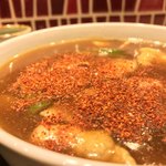 味奈登庵 - カレー南蛮そばには唐辛子だ！  
      ブチまけろ！  #BCMKR!