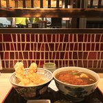 味奈登庵 - #家庭画報風味。
      
      ま、家庭画報の読者さンは唐辛子ブチまけたりしないンだろうけどね。
      はは。