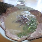 金田家 - チャーシュー麺です