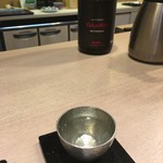 味あら井 - このお猪口で日本酒7種いただきました（≥≤）