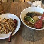 国界 - ラーメン&ミニチャーハン