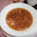 中国料理 満楼日園 - 蟹肉入りフカヒレスープ