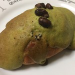 ヒヨシヤ - 抹茶塩パン180円