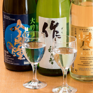 We offer approximately 30 types of local sake carefully selected from all over the country.