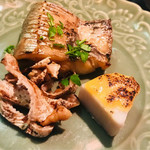 はらまさ - 超特大太刀魚、河豚皮、エビイモ