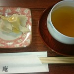 誠庵 - 最初に出て来た蕎麦がき。