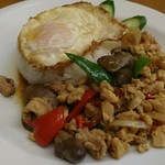 ファームラック - ガパオ・カイ・カイ・ダーォ(980円)