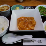 開口笑 - エビチリ定食