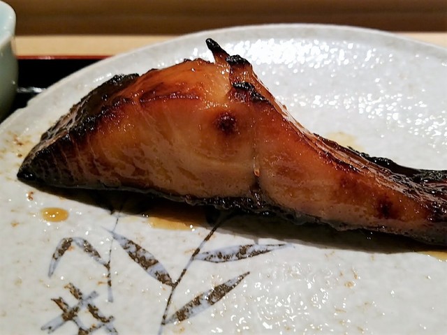 赤坂で3本の指に入る焼魚が頂ける かんぱちは脂が乗ってほろほろです By 麺 s倶楽部 閉店 よし田 よしだ 赤坂 割烹 小料理 食べログ 赤坂で3本の指に入る焼魚が頂ける かんぱちは脂が乗ってほろほろです By 麺 s倶楽部 閉店 よし田 よしだ 赤坂 割烹 小料理 食べログ