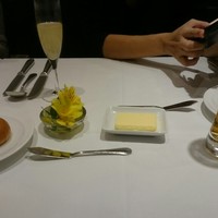 ピヴォワーヌ - 美味しいバターとビール