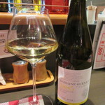 ビストロ アオキ - 1杯目は白ワイン