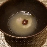 魚介のイタリア料理 murata -  近海の甘鯛とダジャスカ種オリーブ 甘鯛のあらから取った出汁