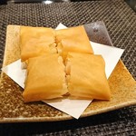 SEN YO - 薄い二重皮の食感が心地よい春巻き