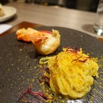 エノテカ パージナ - オマール海老のインパデッラを添えた手打ちパスタ“タリオリーニ”   イタリア・サルデーニャ産からすみ仕立て