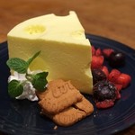 ワイン×チーズ料理専門店 チーズチーズカフェ - 