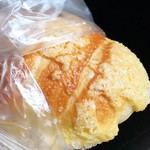 フクスケベーカリー - 塩メロンパン