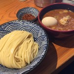 麺 一直 - 海老醤油つけ麺に辛味噌ハーフと味玉