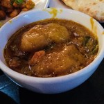 カシミール - ミックスベジタブルカレー。じゃがいも大きい。オイリー。
