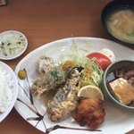 小池寿司食堂 - 本日のランチ（ピーマン肉詰め，なす肉詰め，唐揚げ，シューマイ，肉豆腐の盛合せ）　８５０円　(2018/02)