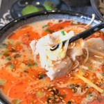 蕎麦ダイニング佳心 - ピリ辛豚しゃぶつけそば