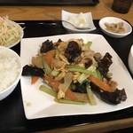 華之宴 - きくらげ・豚肉・玉子炒め定食