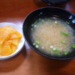 アルバトロス - 味噌汁、漬物